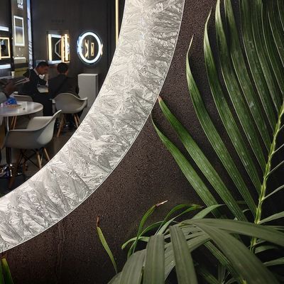 Home Wall Decor LED Mirror with Fogless Feature and 3000K/4000K/6000K Color Temperature