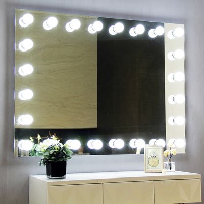 G60 24pcs Bulbs Light Up Makeup Mirror High Definition For Wall Mounting